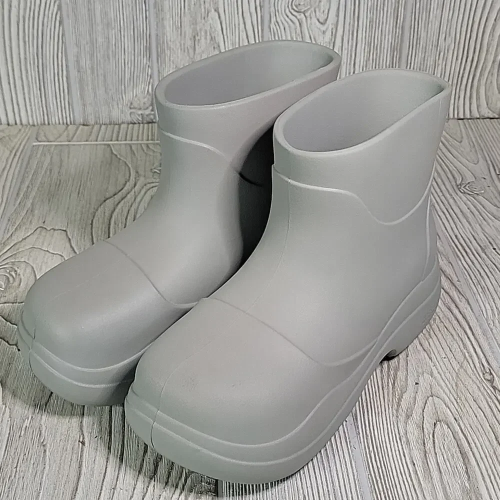 Rockfish Weatherwear Hayden Rain Boots in Light Gray